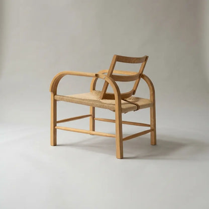 ARCH Chair